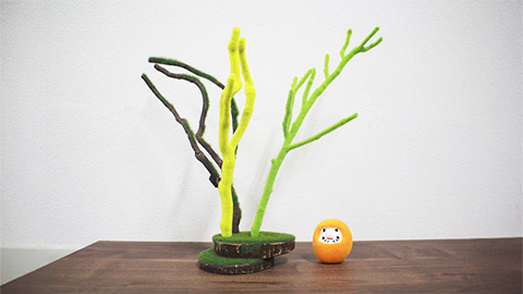 作品を引き立たせるアクセサリースタンド